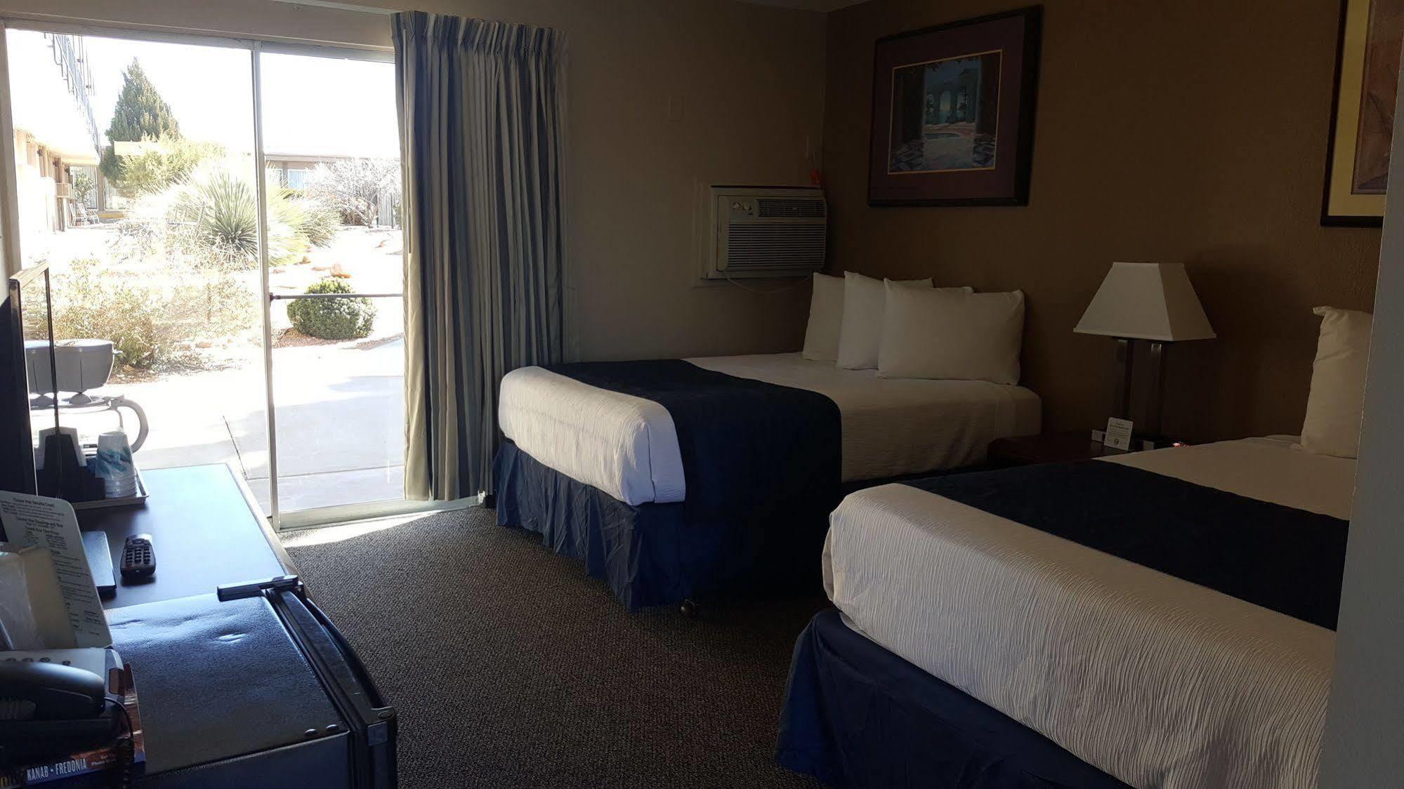 Lake Powell Canyon Inn Page Kültér fotó